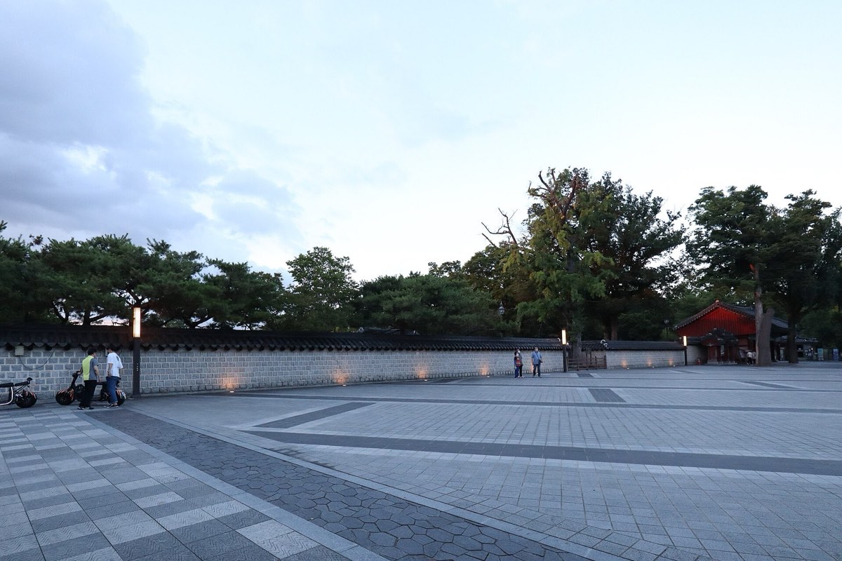 Jeonju Hanok Village, the neighborhood at the heart of Twenty-Five Twenty-One